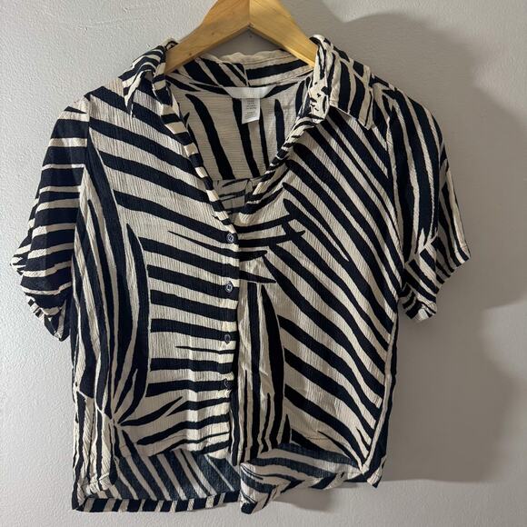 H&M Zebra Stripe Viscose Short Sleeve Shirt | Monochromatic Y2K Vacation Top XXS - Picture 1 of 5